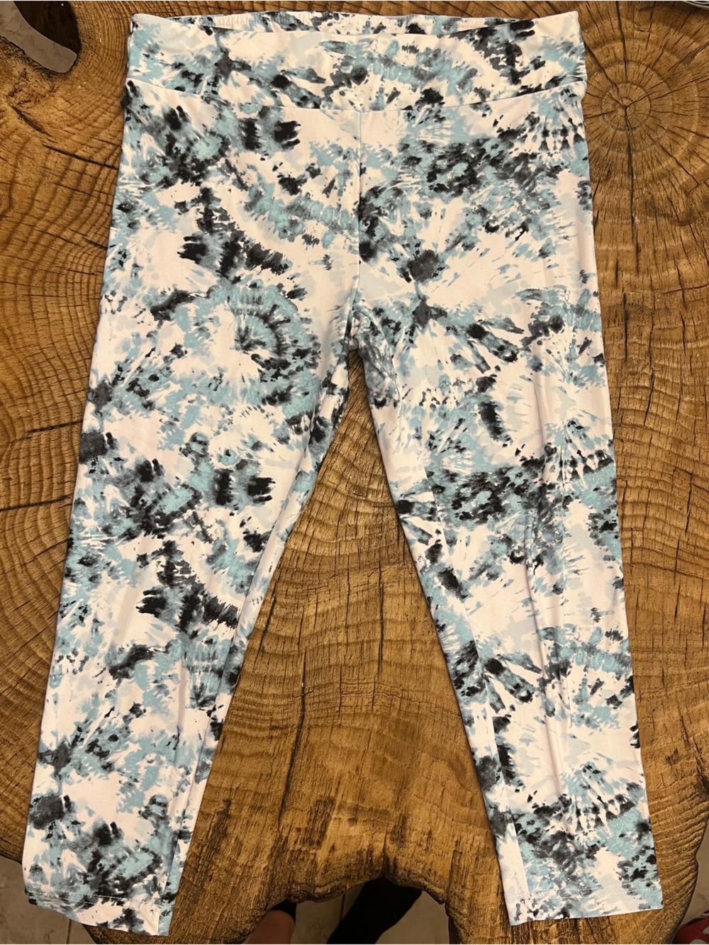 ‼️NWOT: Time & Tru White & Blue Tie Dye  Leggings - M
